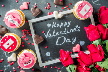  Valentine's day pink and red cupcakes