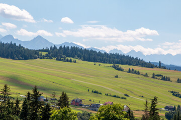 Obraz premium Small village in the foothills of the Tatra Mountains in southern Poland