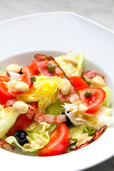vegetable salad with bacon and capers