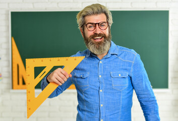 what angle you look. teacher of arithmetic. calculation and search of various data. precision...