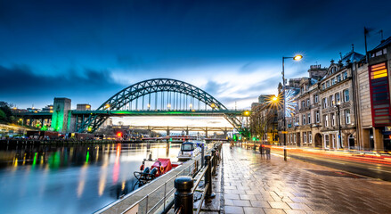 Fototapeta premium Newcastle Quayside, Tyne Bridge