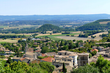 Fototapeta na wymiar Panorama sur le village de Marsanne