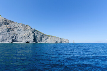 Fototapeta na wymiar The wild coast of Aegina island in Saronic gulf, Aegean See, Greece