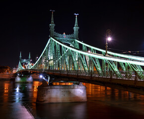 Fototapeta na wymiar The Liberty Bridge in Budapest by night