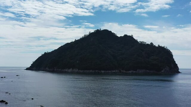 제주도 서귀포의 섶섬 항공 촬영 영상.