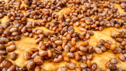 Making cheonggukjang by fermenting beans outdoors