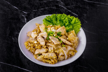 Fried Noodles with Roasted Chicken