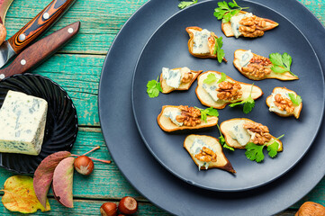 Cheese with dried pears and walnuts