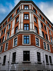 Fototapeta premium Corner building facade