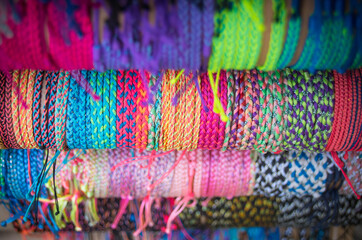 bracelets de toutes les couleurs