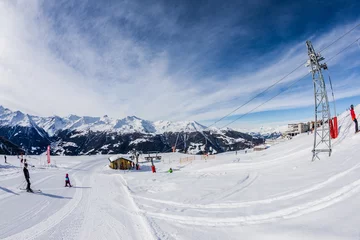 Fotobehang Skiing in the Swiss alps © Ben