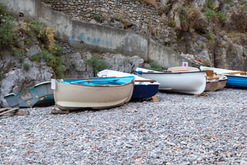 boat on the shore of Fjordo di furore beach - obrazy, fototapety, plakaty
