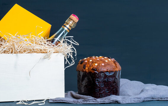 Panettone Panetone Pane Tone Packaging Champagne Bottle Yellow Box Blue