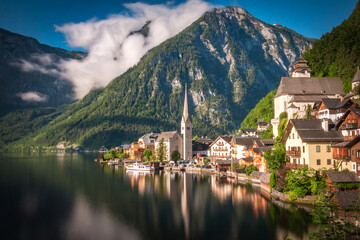 Fototapeta premium hallstatt, salzkammergut, austria, reflection, early morning