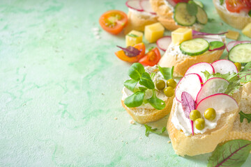 Obraz premium Breakfast spring sandwiches