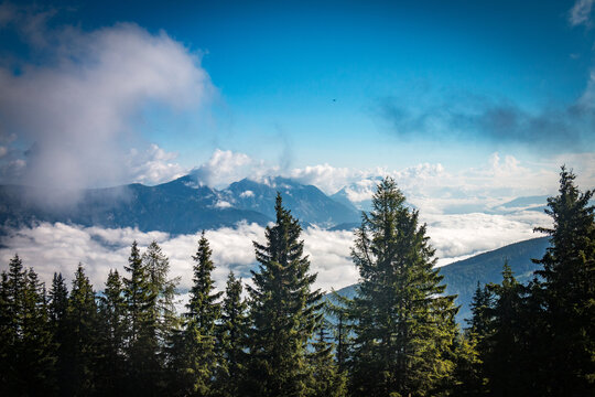hiking in the alps, view from planai, schladming austria © Andrea Aigner