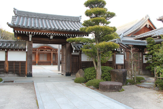 temple (torin-ji) in matsue in japan 