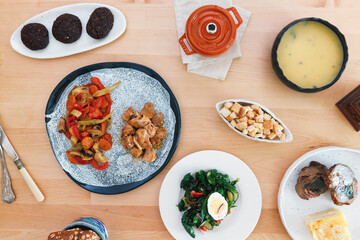 Food photography is general term covering photographic styles. It spans everything from food photos to images for recipe books, or blogs. Close up food reveals details that go unnoticed otherwise.