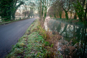 Fototapeta premium Foggy Morning at Irish Canal Road