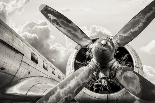 vintage airplane engine