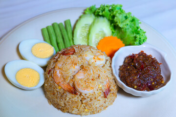 Fried Rice with Tamarind Paste and Shrimp