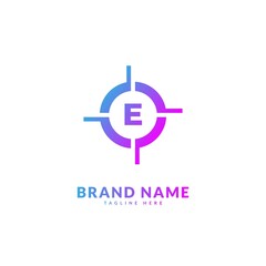 Obraz premium Initial letter E with circle target logo. Creative stylish target logo vector, fit for company and business