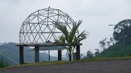 A half Round Building