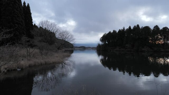 夜明けの田貫湖の風景　1月