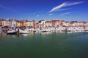 Fototapeta premium Dieppe. Entrée sur le front de mer et le port de plaisance. Seine-Maritime. Normandie 