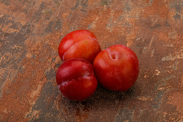Fototapeta na wymiar Ripe sweet tasty red plum