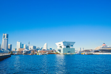 Fototapeta premium 横浜みなとみらいの都市風景