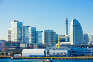 Naklejka premium 横浜みなとみらいの都市風景