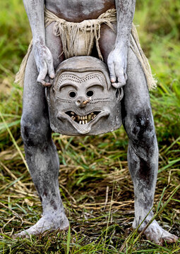 Mudman mask from Asaro during a sing-sing, Western Highlands Province, Mount Hagen, Papua New Guinea