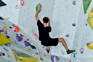 Fototapeta premium Indoor-Klettern (Bouldern)