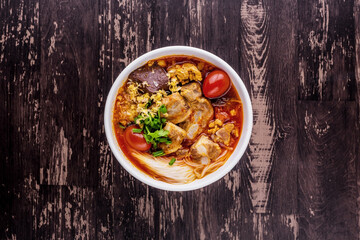 Rice Vermicelli with Northern Thai Pork Curry