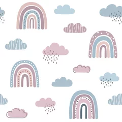 Rucksack Nahtloses Muster mit Regenbögen und Wolken im naiven, kritzelnden, skandinavischen Stil © Kate Garyuk