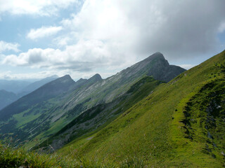 Obraz na płótnie Canvas Mountain crossing Ammergau Alps
