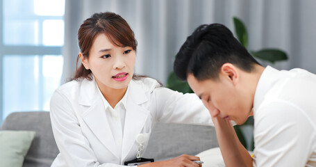 Obraz premium Psychologist see her patient