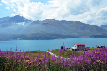 Entre dos lagos en Mont sant Cenis en los Alpes franceses