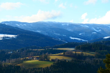 Fototapeta na wymiar Wiener Alpen in Niederösterreich
