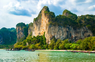 View of the turquoise water on the Railay Beach in the famous tourist area Krabi, Thailand.