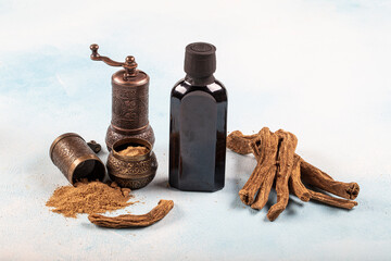Aquilaria agallocha (Aloexylum agallochum, Agallochum officinale, Agallochi verum). Turkish name;(...