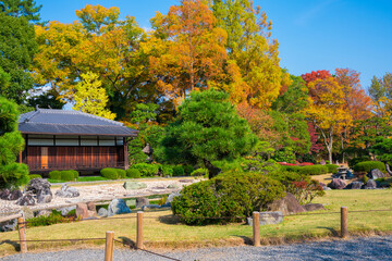 京都　二条城　清流園　香雲亭と紅葉