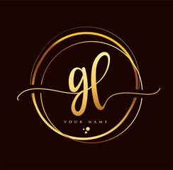 GL Initial handwriting logo golden color. Hand lettering Initials logo branding, Feminine and luxury logo design isolated on black background. © wikaGraphic