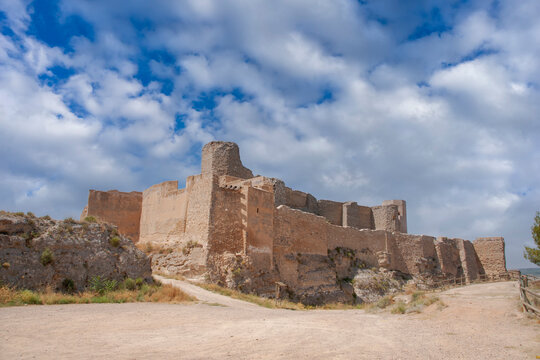 Restos del antiguo castillo &aacute;rabe de Ayud en el municipio de Calatayud provincia de Zaragoza