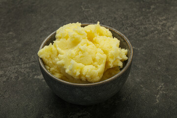 Mashed potato in the bowl