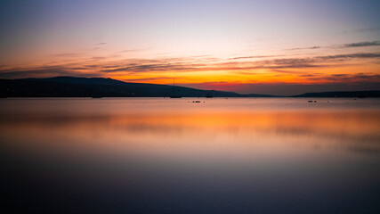 Obraz premium Amazing view of sunrise at Tbilisi sea, long exposure