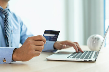 Businessmen who use credit card transactions to buy and sell online in the system. Internet Banking
