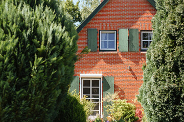 Clinker brick house with red brick and 2 floors