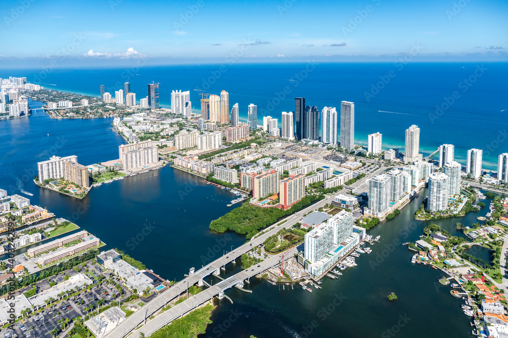 Sticker north miami skyline